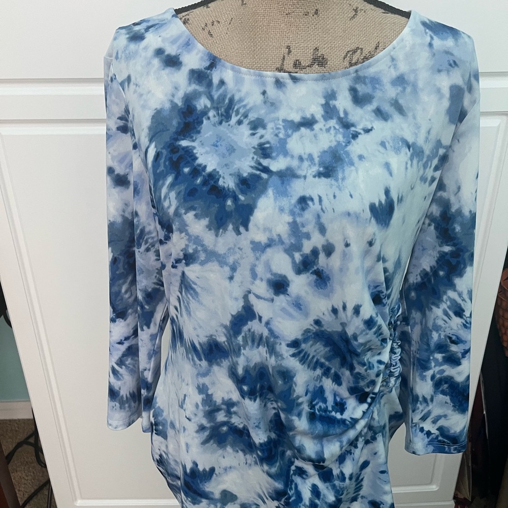 Calvin Klein Collection Blue and White 3/4 Sleeve Blouse